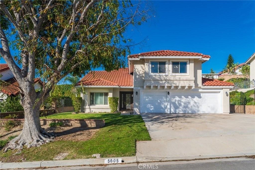 5605 Vista Cantora - Photo 2 of 37