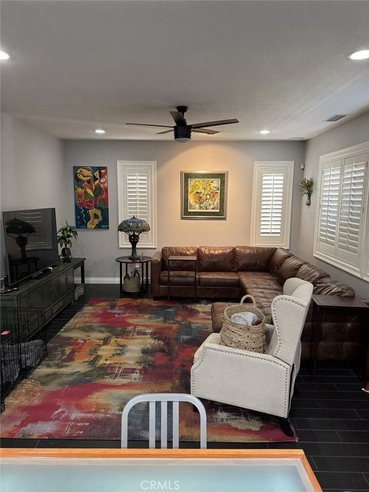 26 Copperstone Ln - Photo 3 of 20