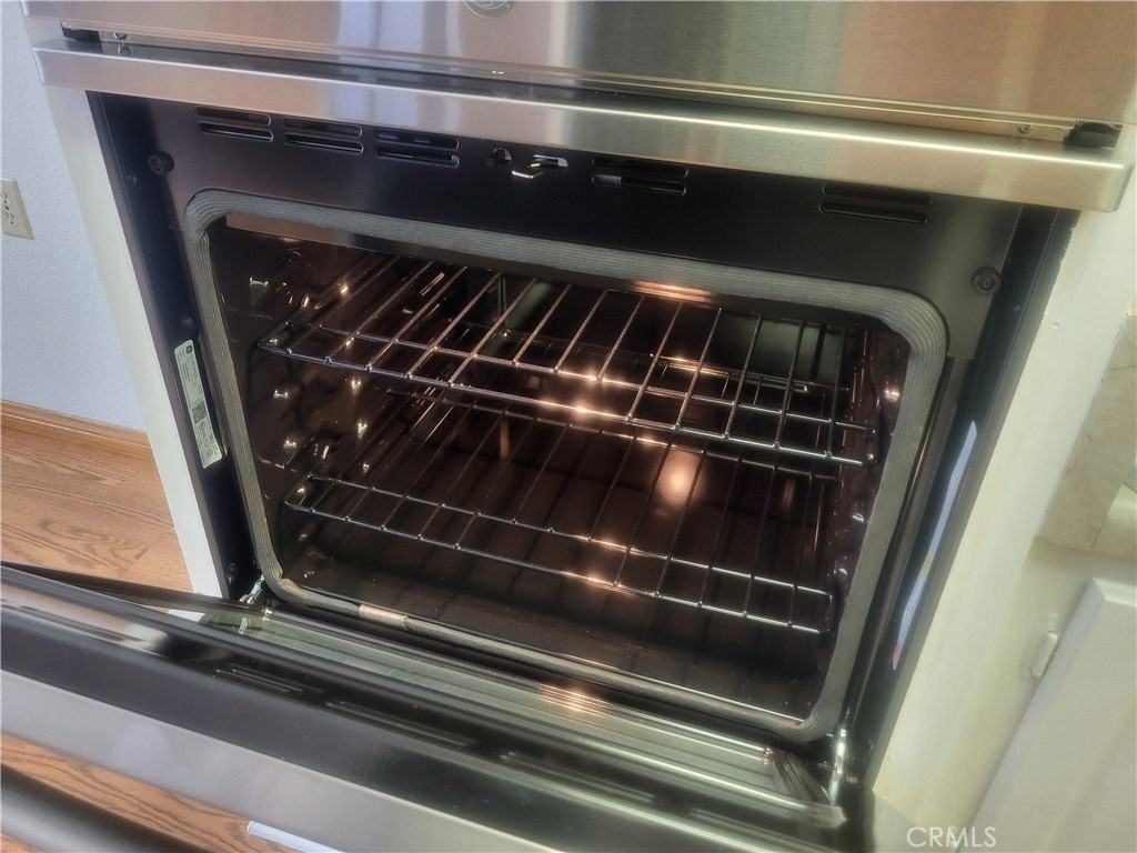 2028 Via Mariposa E - Photo 4 of 20