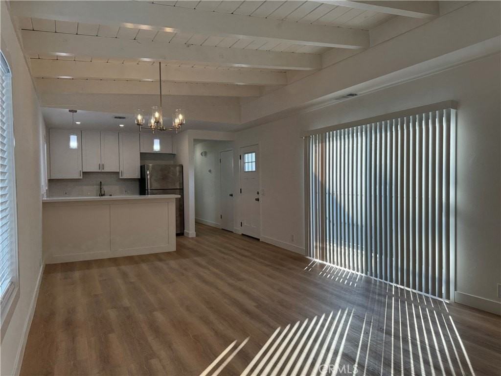 82 16th St - Photo 2 of 18