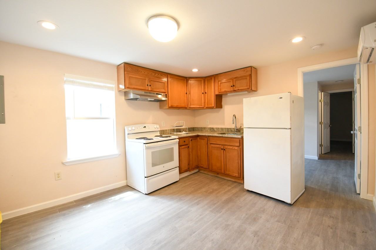 425 W 29th Ave #1 - Photo 2 of 5