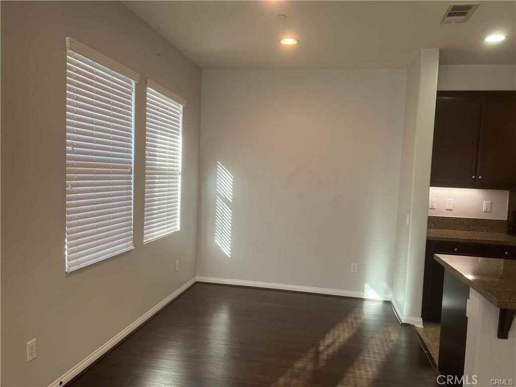 481 Portoles Ln - Photo 5 of 16