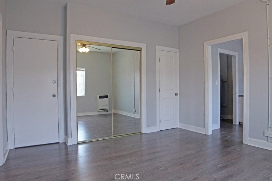 3111 Kenwood Ave - Photo 2 of 17