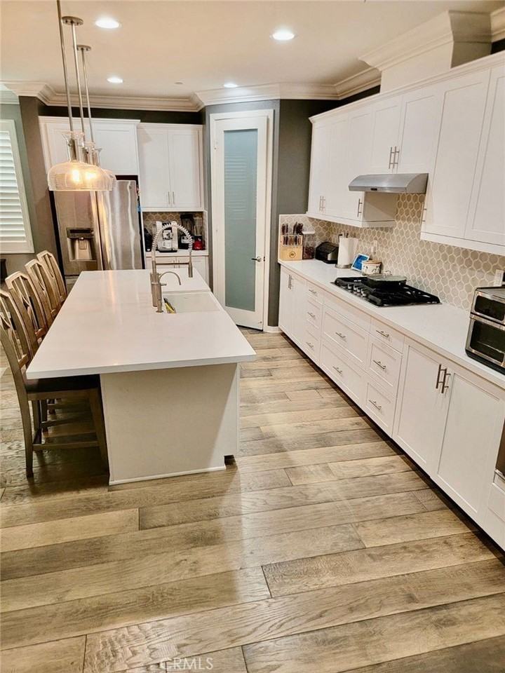 10362 Elizabeth Ln - Photo 5 of 15