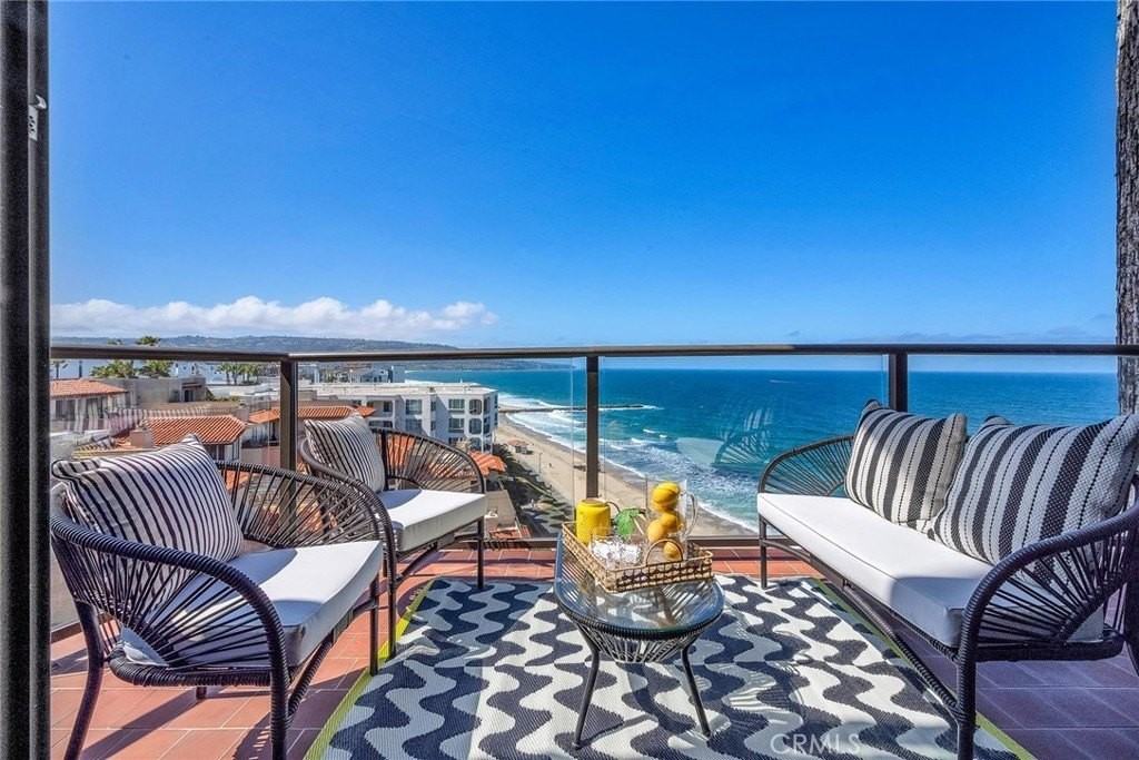 531 Esplanade #714 - Photo 2 of 50