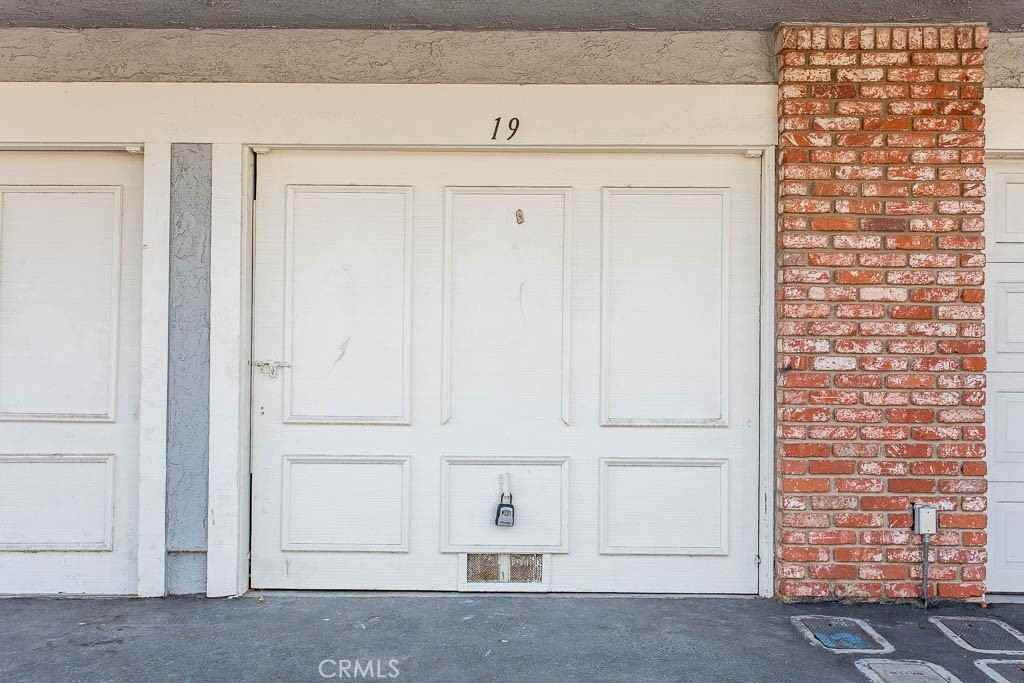 527 Spring Rd #19 - Photo 3 of 35