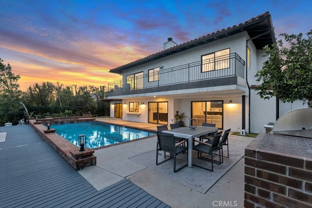 5952 Woodland View Dr - Photo 3 of 30