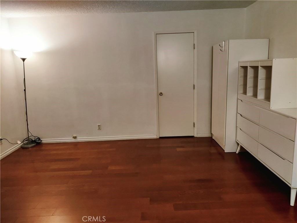 9508 Ardendale Ave - Photo 7 of 9