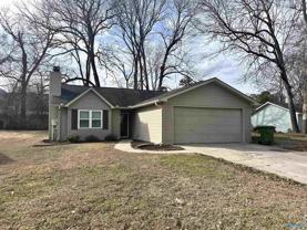 9727 Wallwood Dr Se - Photo 1 of 1