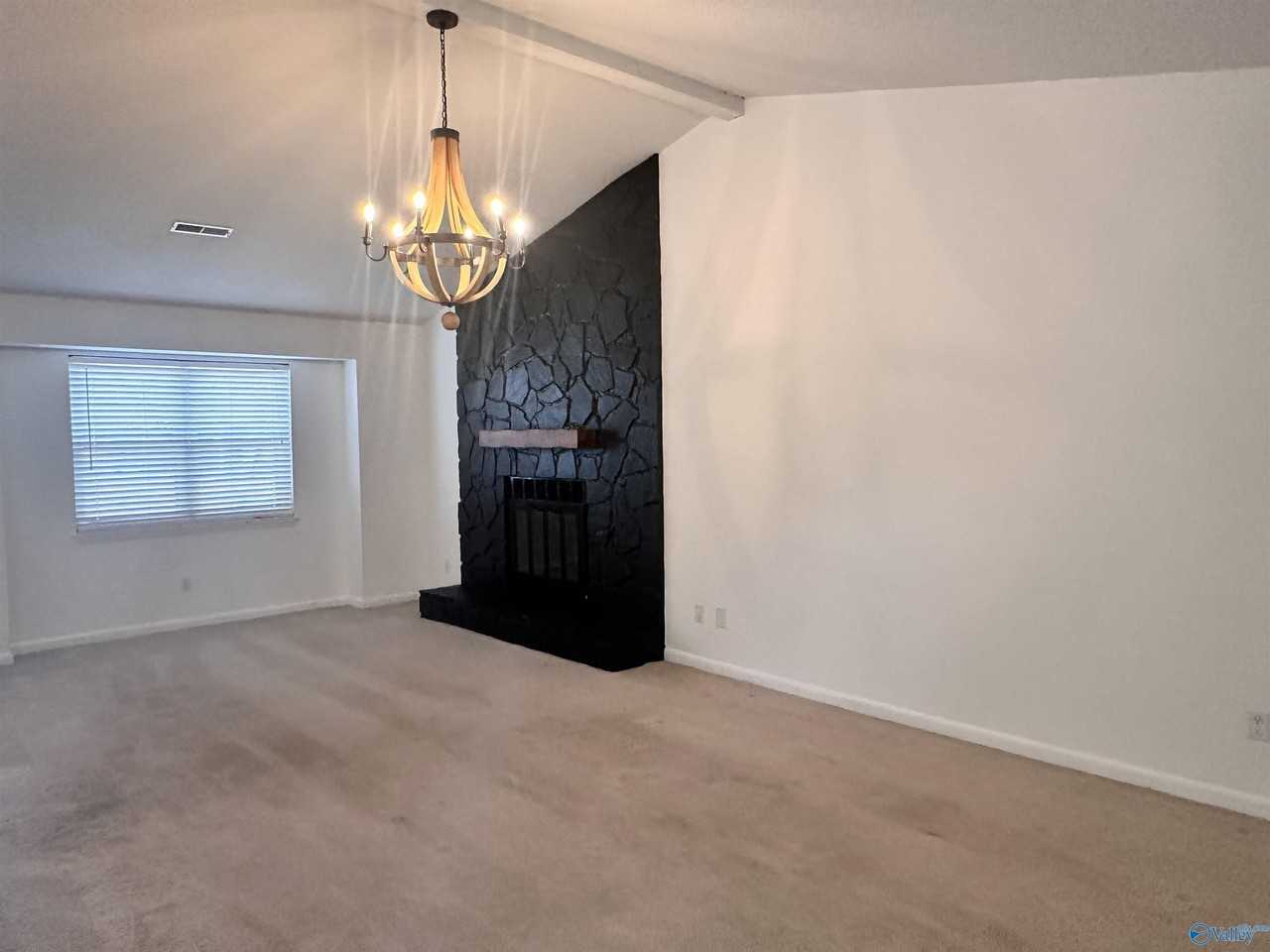 9727 Wallwood Dr Se - Photo 5 of 27