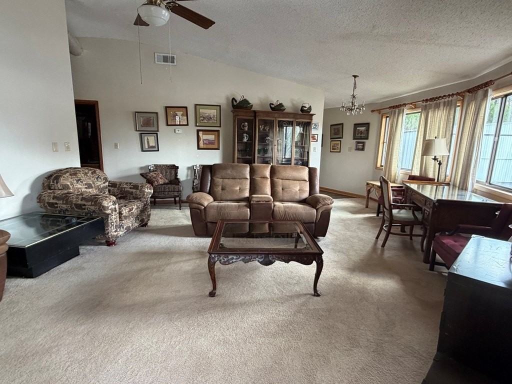 526 Red Bush School Rd - Photo 4 of 37