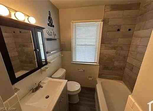 5185 Anthony St - Photo 6 of 11