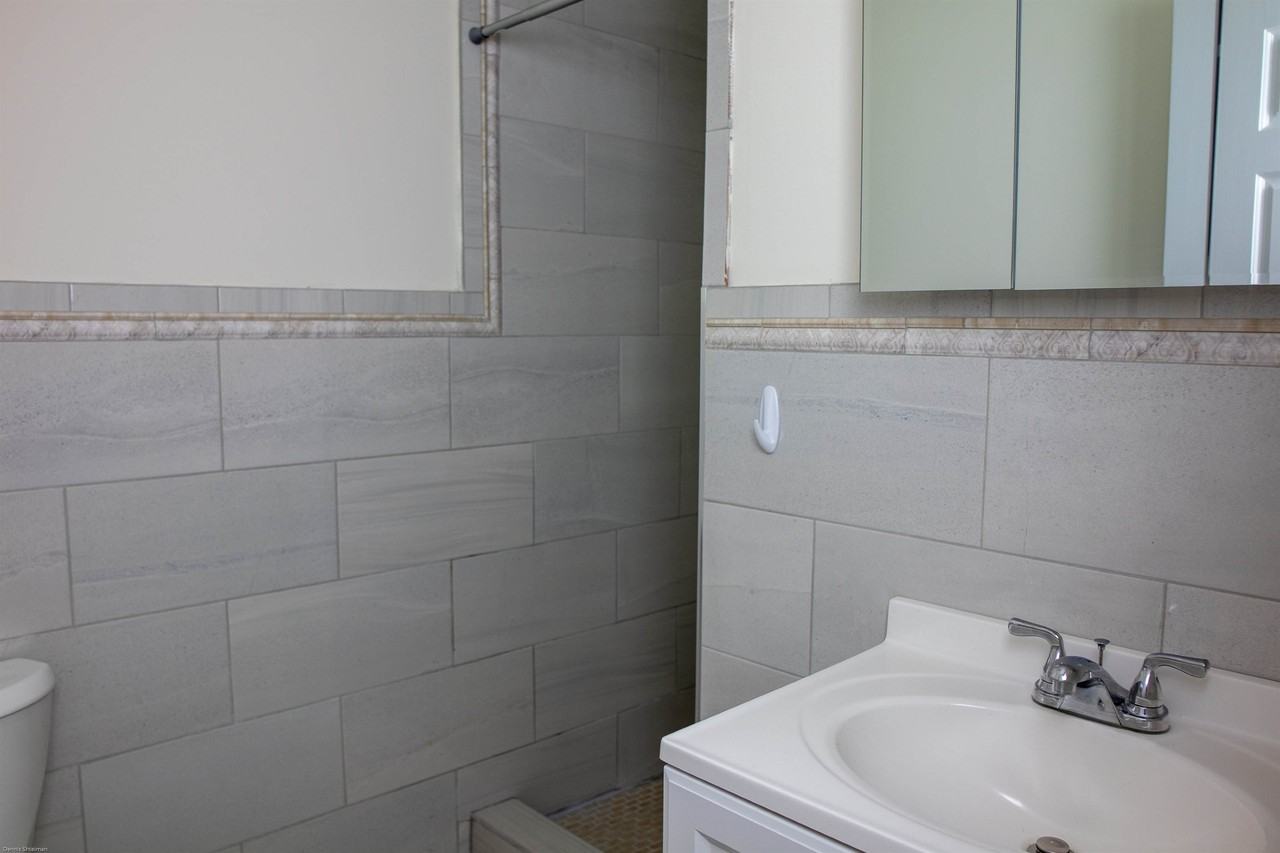 262 Lamoka Ave - Photo 6 of 21