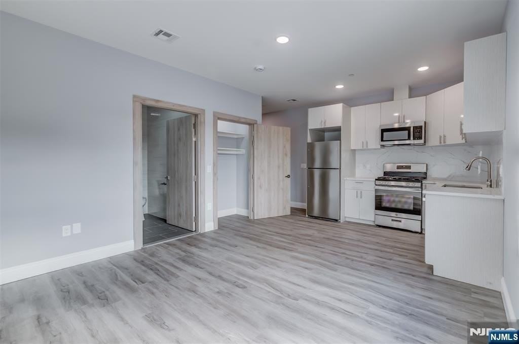 311 Sip Ave - Photo 3 of 4