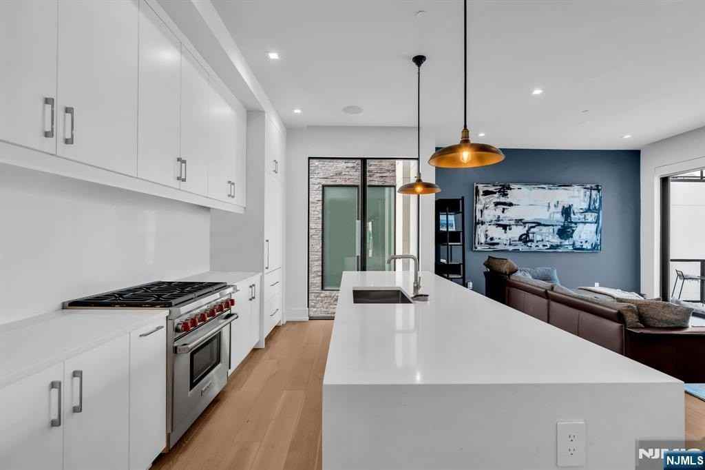 200 Ocean Ave - Photo 7 of 43