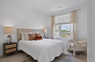 featured image of 728 Broadway