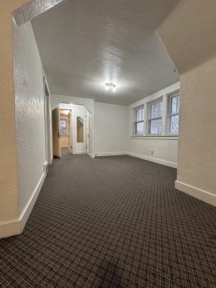 40 1/2 Wyoming Ave - Photo 3 of 6