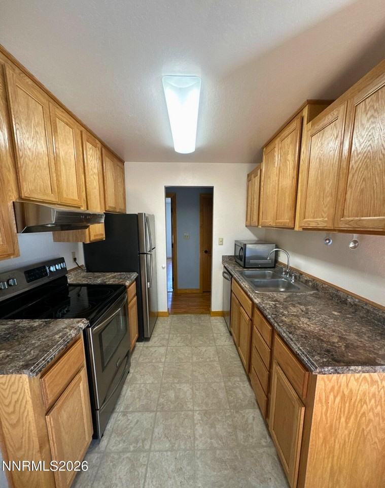 3919 Clear Acre Ln Apt 166 - Photo 2 of 18