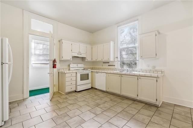 8121 Belfast St #A - Photo 5 of 6