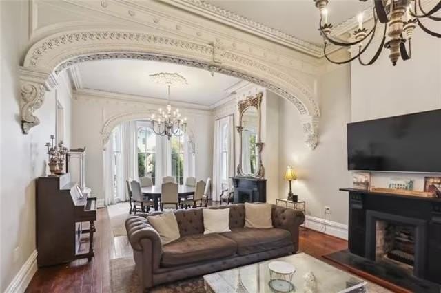 1229 Annunciation St - Photo 3 of 16