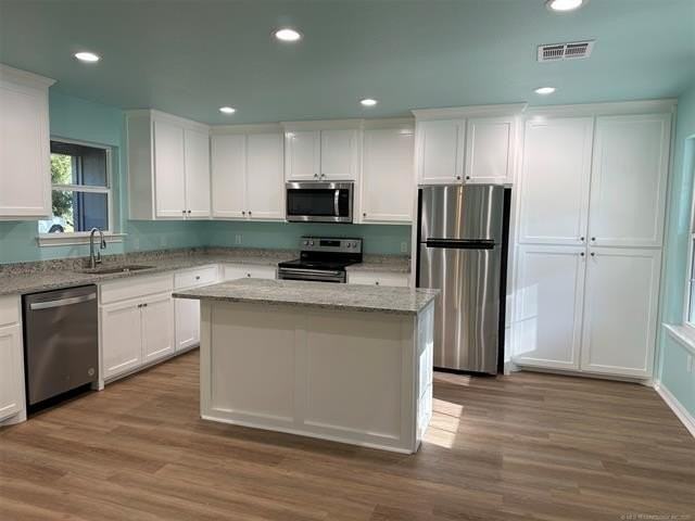 805 S 2nd Ave - Photo 3 of 27