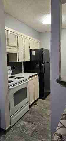 6712 S Lewis Ave Unit 103 - Photo 4 of 16