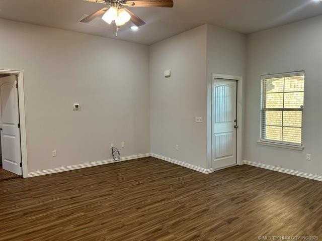 3608 Prairie Crossing Street - Photo 5 of 35