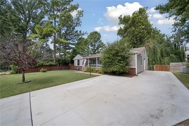 2760 S Gary Dr - Photo 2 of 30