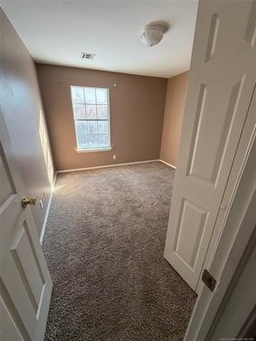 3801 W Hartford St - Photo 6 of 17