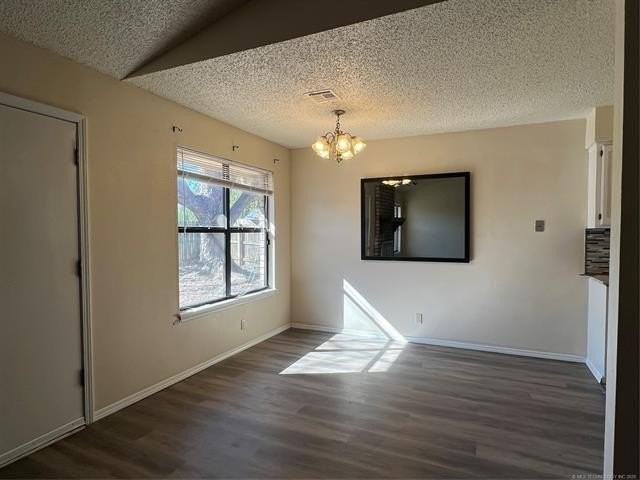 1532 E 75th Pl - Photo 4 of 14