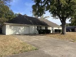 featured image of 1751 E 59th Pl