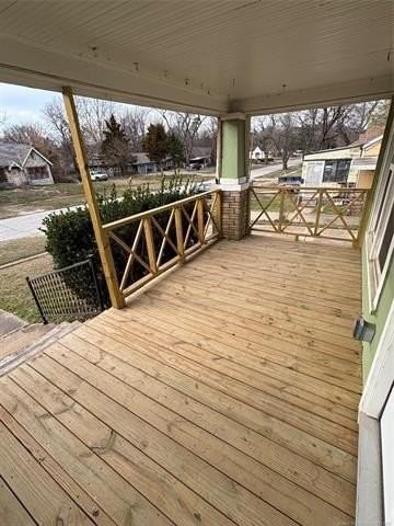 1519 N Cheyenne Ave - Photo 2 of 14