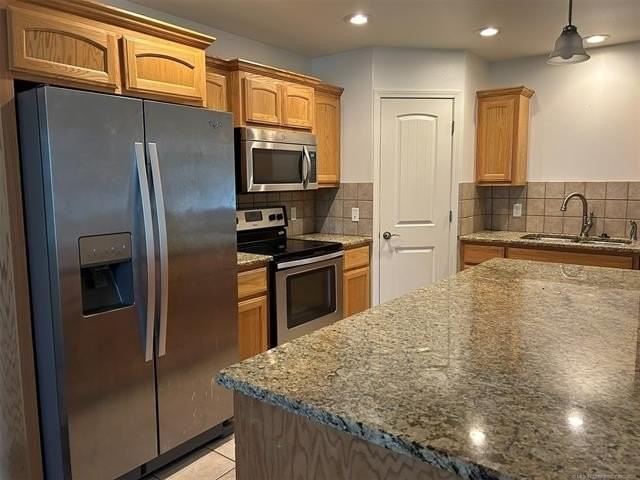 355 Spring St - Photo 4 of 9