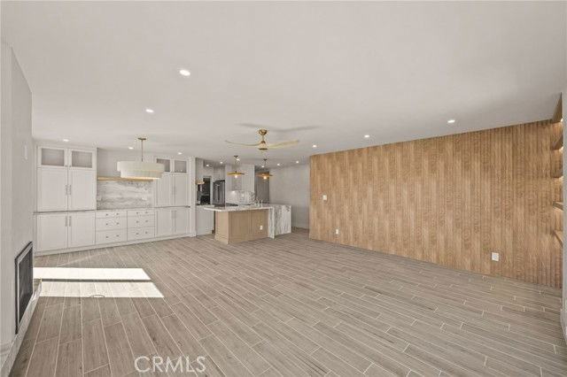 1 62nd Pl #404 - Photo 3 of 8