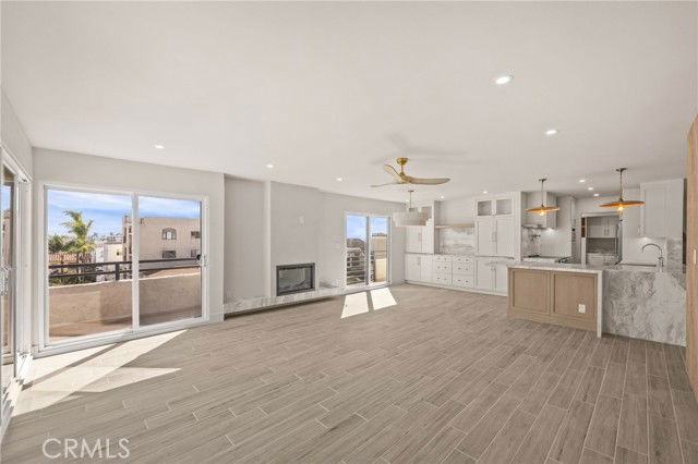 1 62nd Pl #404 - Photo 4 of 8