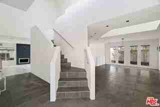 2606 Pacific Ave - Photo 6 of 8