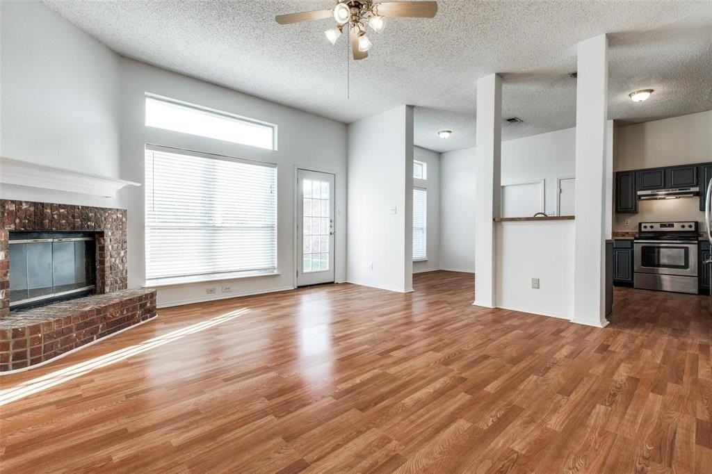 2624 Crystal Falls Dr - Photo 2 of 12