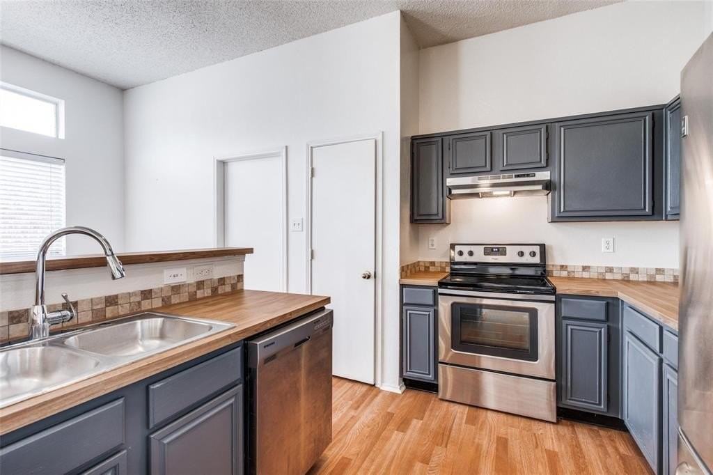 2624 Crystal Falls Dr - Photo 3 of 12