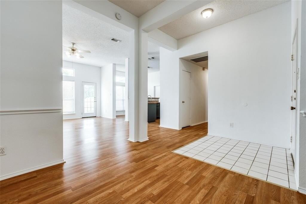 2624 Crystal Falls Dr - Photo 5 of 12