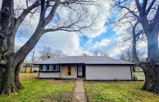 1302 La Salle Dr - Photo 1 of 1