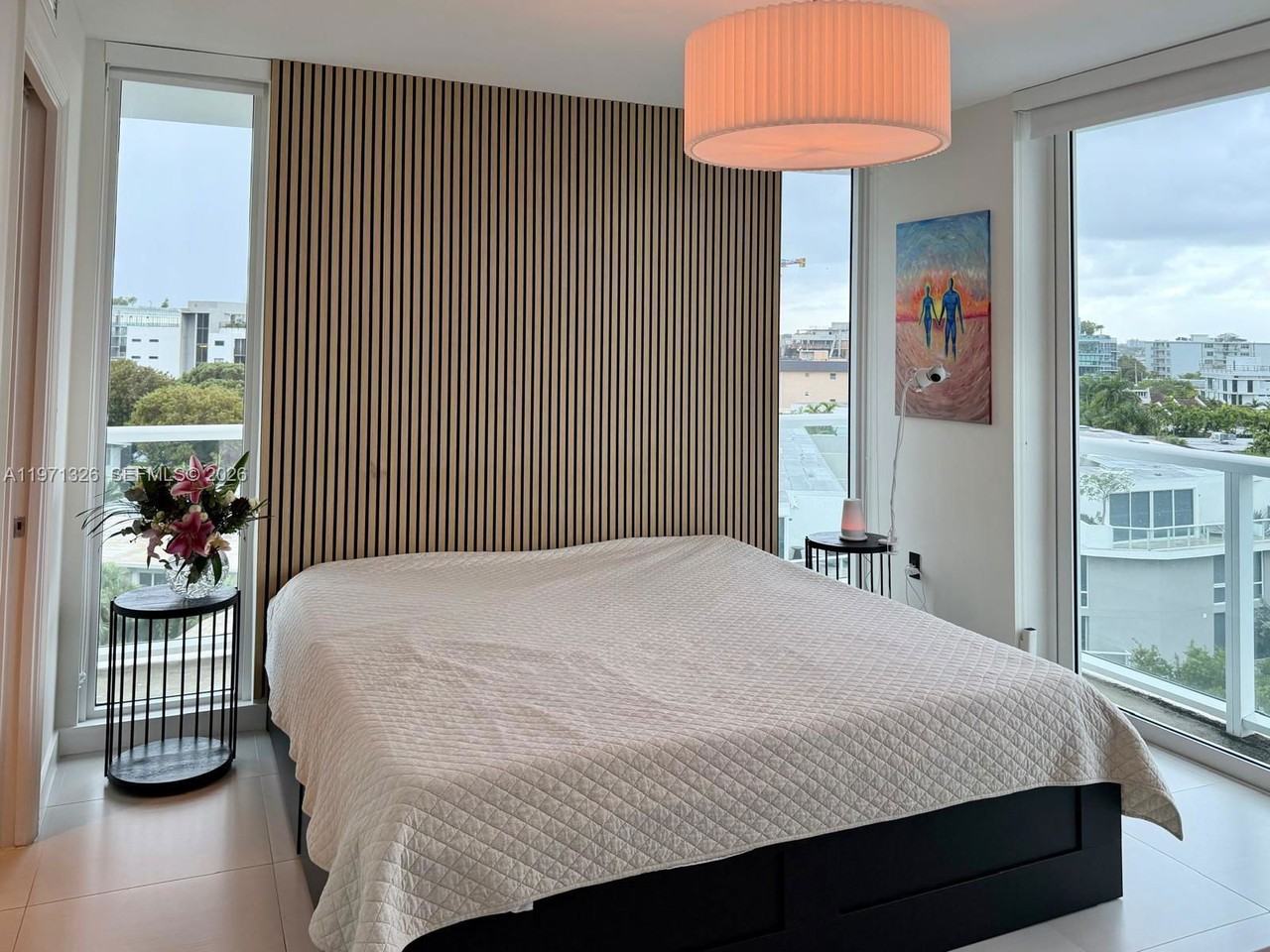 E Bay Harbor Dr #801B - Photo 5 of 8