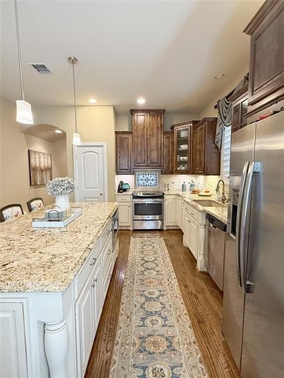 2021 Garden Park Ct - Photo 7 of 25