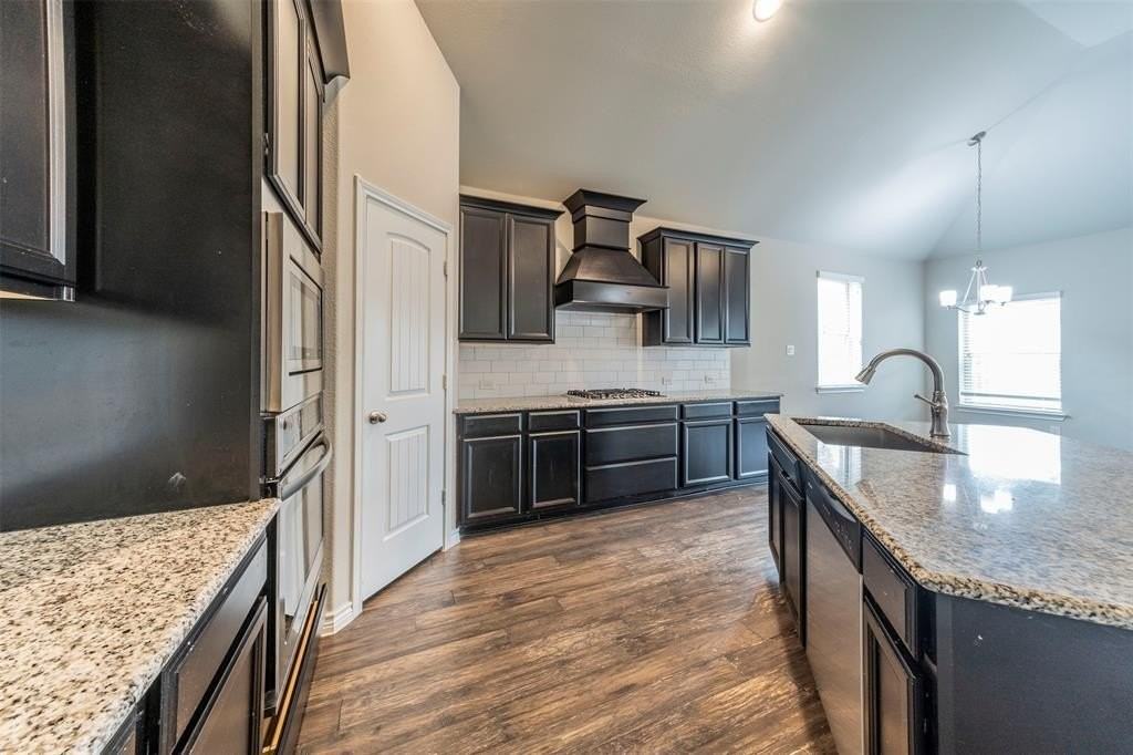 2133 Lake Pine Dr - Photo 2 of 14