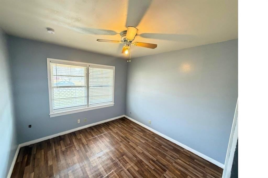 301 Charles Ln - Photo 6 of 8