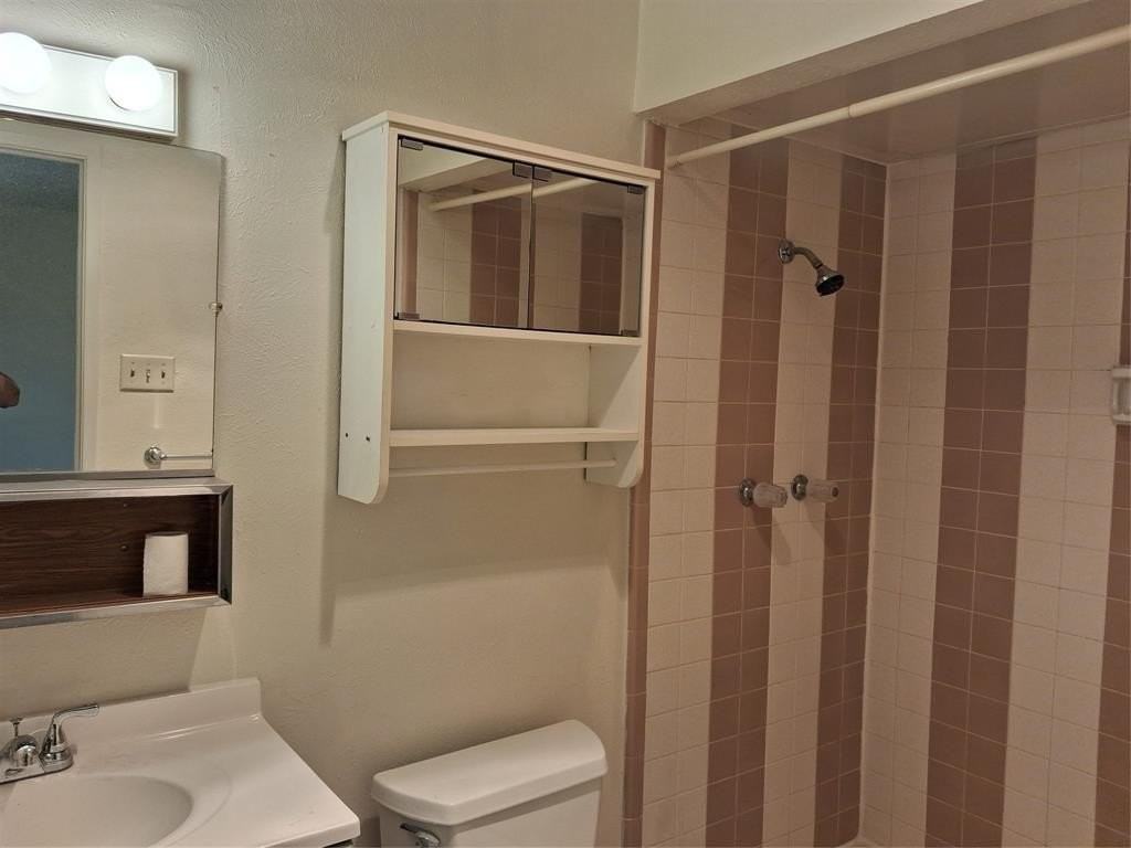 6441 Wakefield Rd - Photo 6 of 13