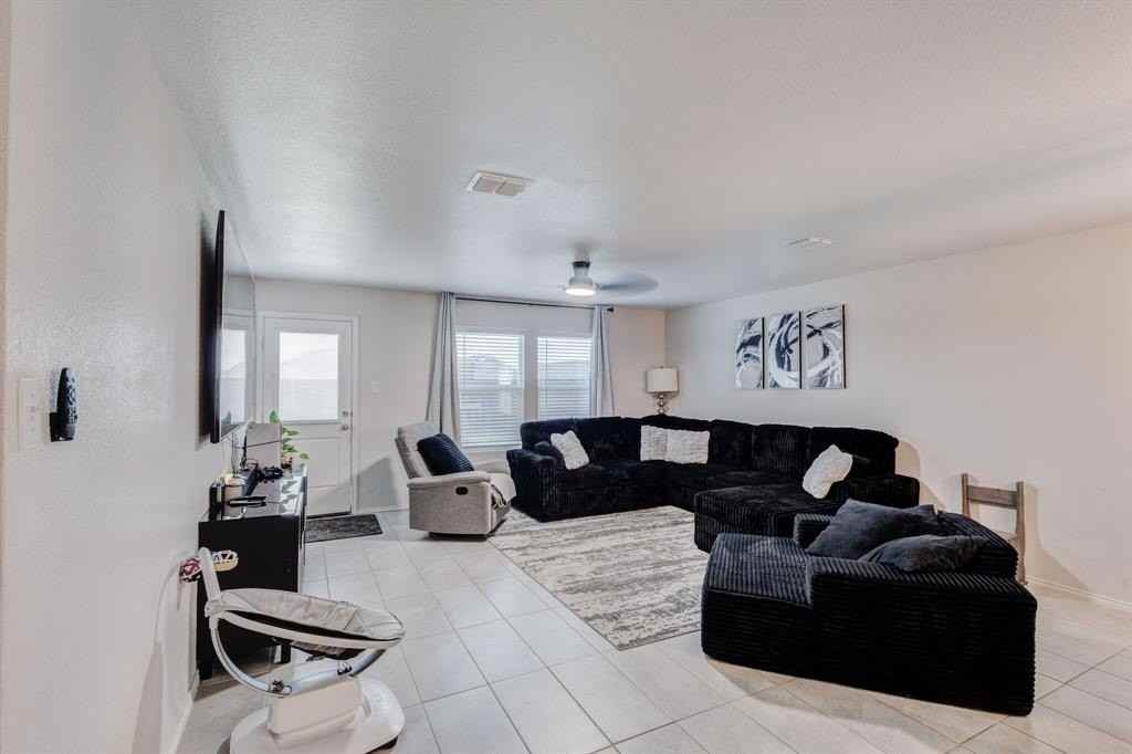 5504 Rockrose Ln - Photo 5 of 13