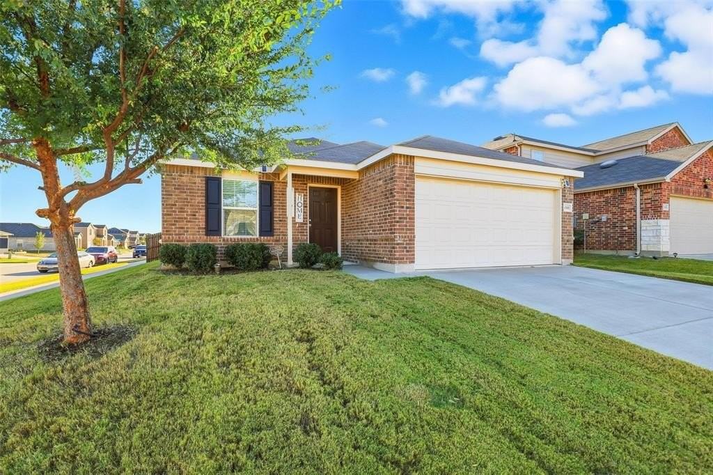 10101 Newtown Dr - Photo 3 of 25