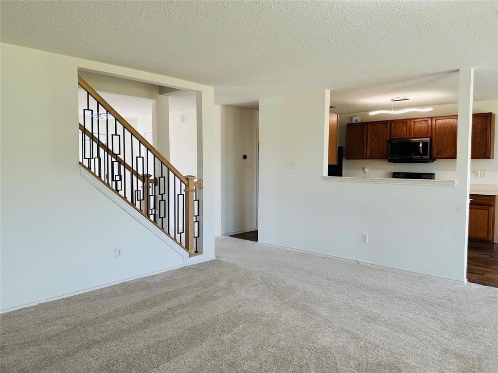 765 Lowe Dr - Photo 5 of 23