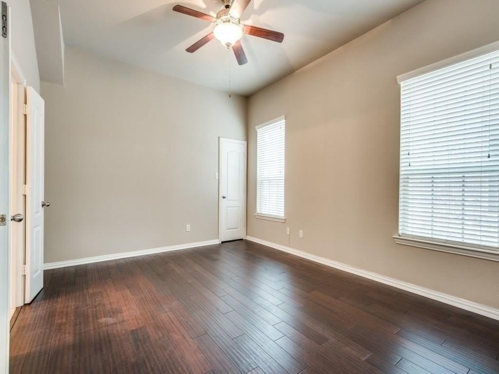 1940 Loma Linda Dr - Photo 5 of 8