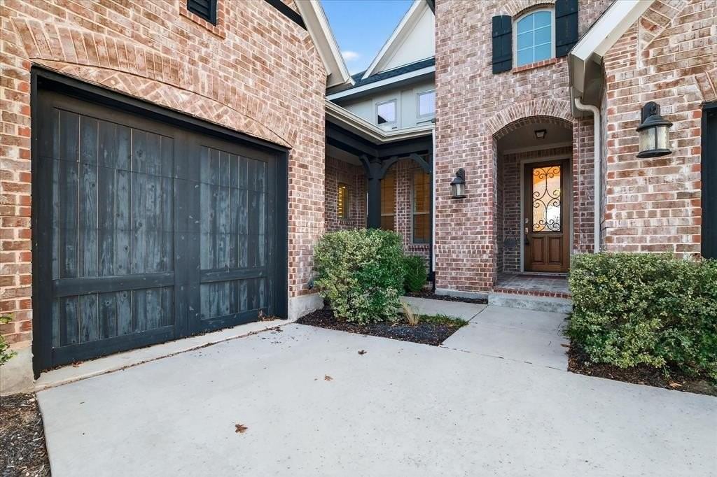 3117 Zenyatta Ct - Photo 4 of 40